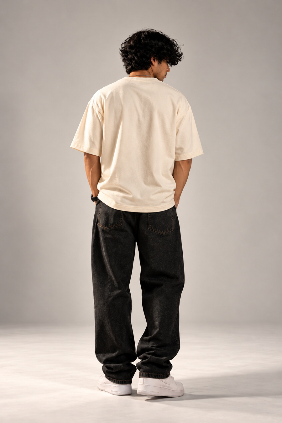 Luffy Gear Idiot oversized T-shirt plain back view neutral studio